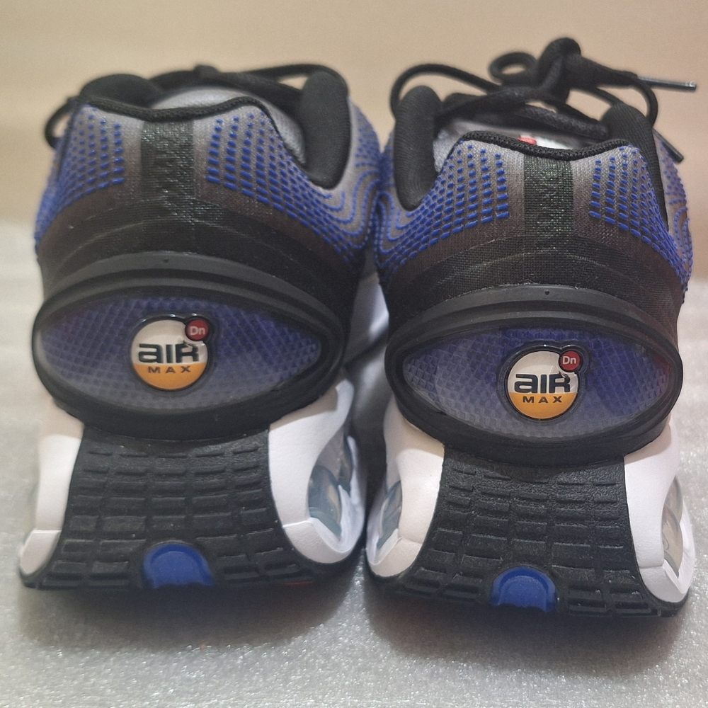 Nike Air Max DN Sneakers - Picture 5 of 6